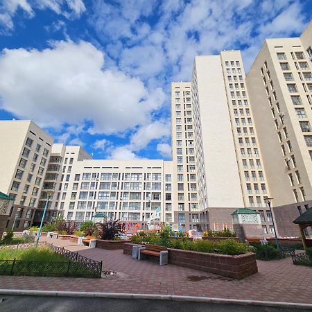 Ernaz Plus Apartments: Promenade Expo Астана Екстер'єр фото